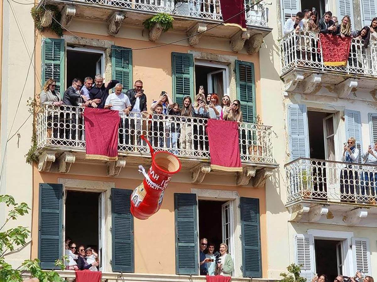 The 'Botides' custom of Corfu