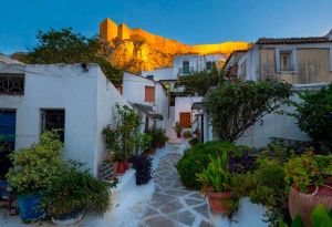 Secrets of Plaka and Anafiotika Tour with Wine Tasting